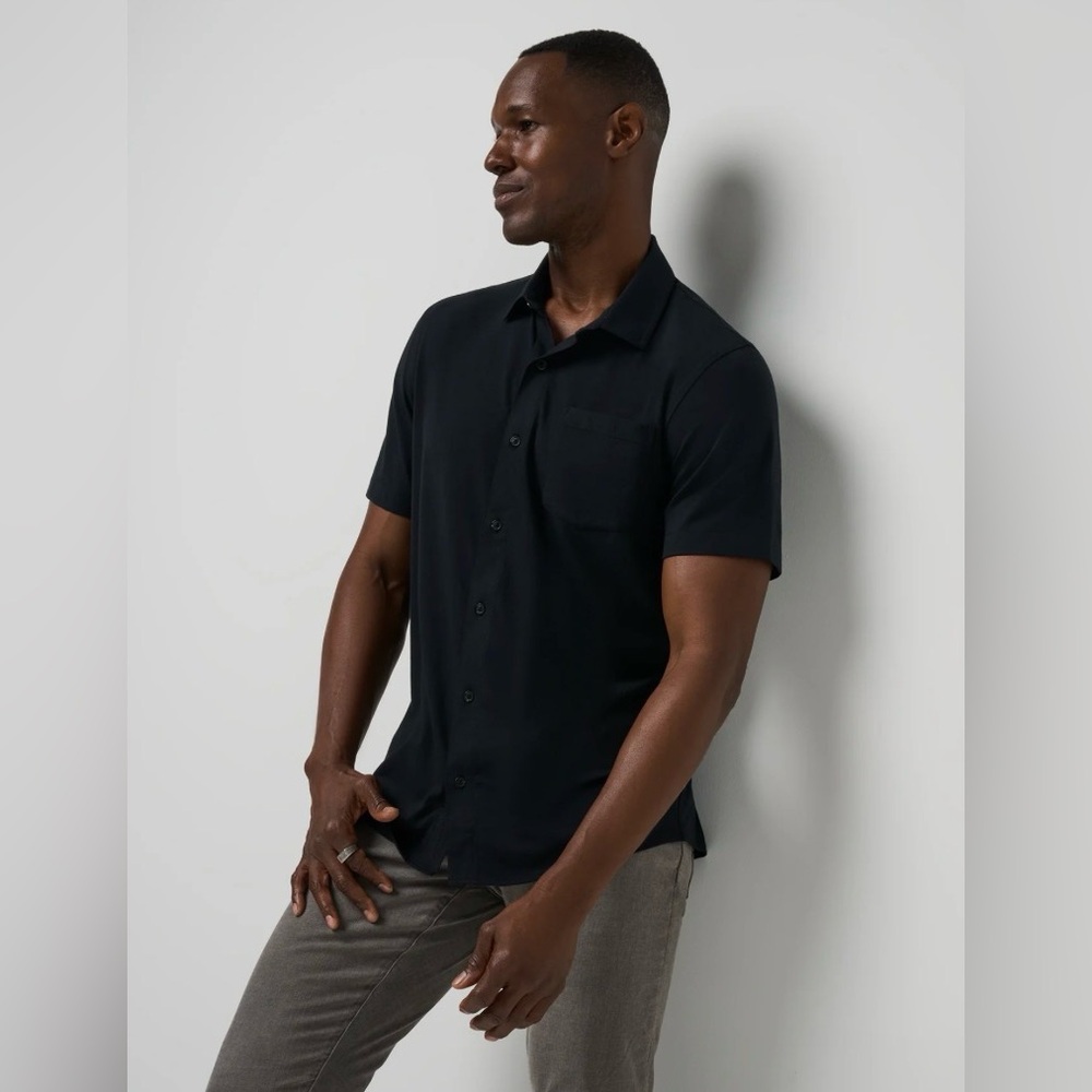 TravisMathew Sands of Time Black Button Up Shirt XL Short Sleeve Stretch Casual